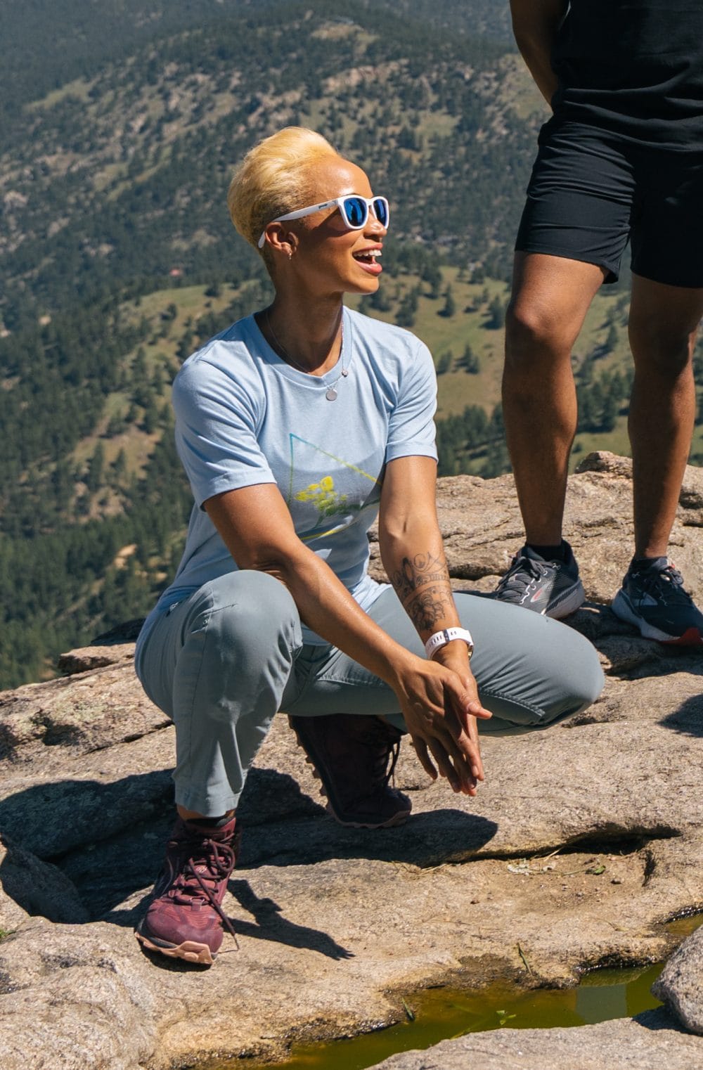 BlueCrewT-shirt.Lifestyle-5 BlueCrewT-shirt.Lifestyle-5